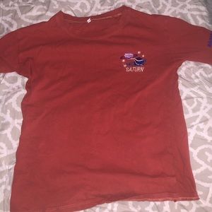 Coral saturn shirt